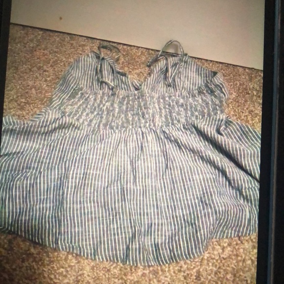 Abercrombie and fitch tank top - Picture 3 of 5